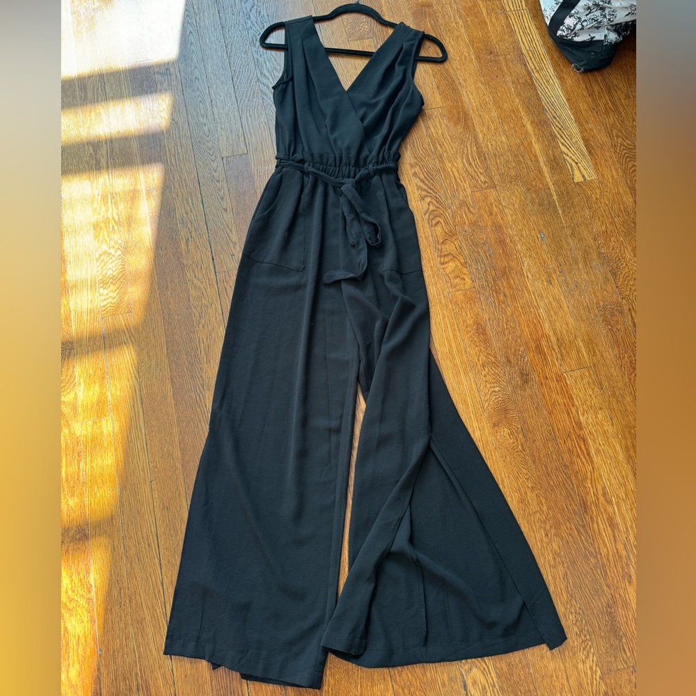 Black V- Neck Slit Legs Jumpsuit w/ Pockets